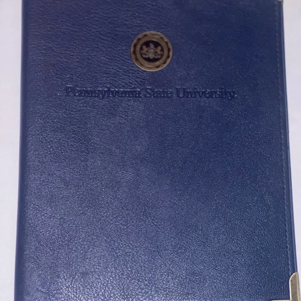 #721 Penn State binder paper holder.
